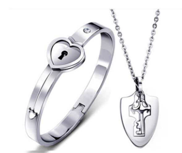 Titanium steel couples concentric lock fashion bracelet