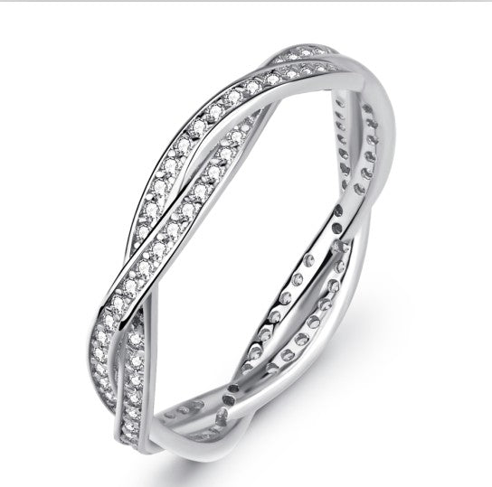 Diamond-encrusted 925 Silver Unisex Ring